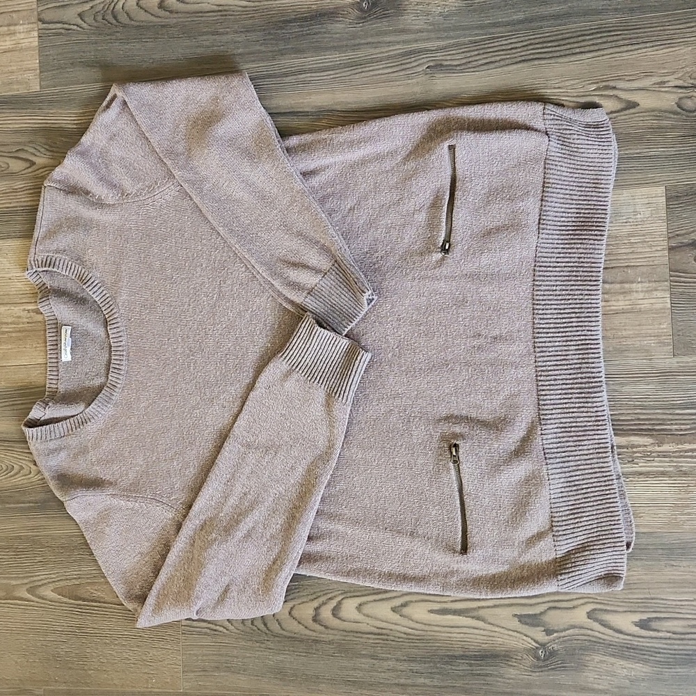 Croft & Barrow Sweater With Zippered Front Pockets